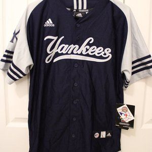 Women's NY Yankee's Derek Jeter Jersey (NWT) Size L